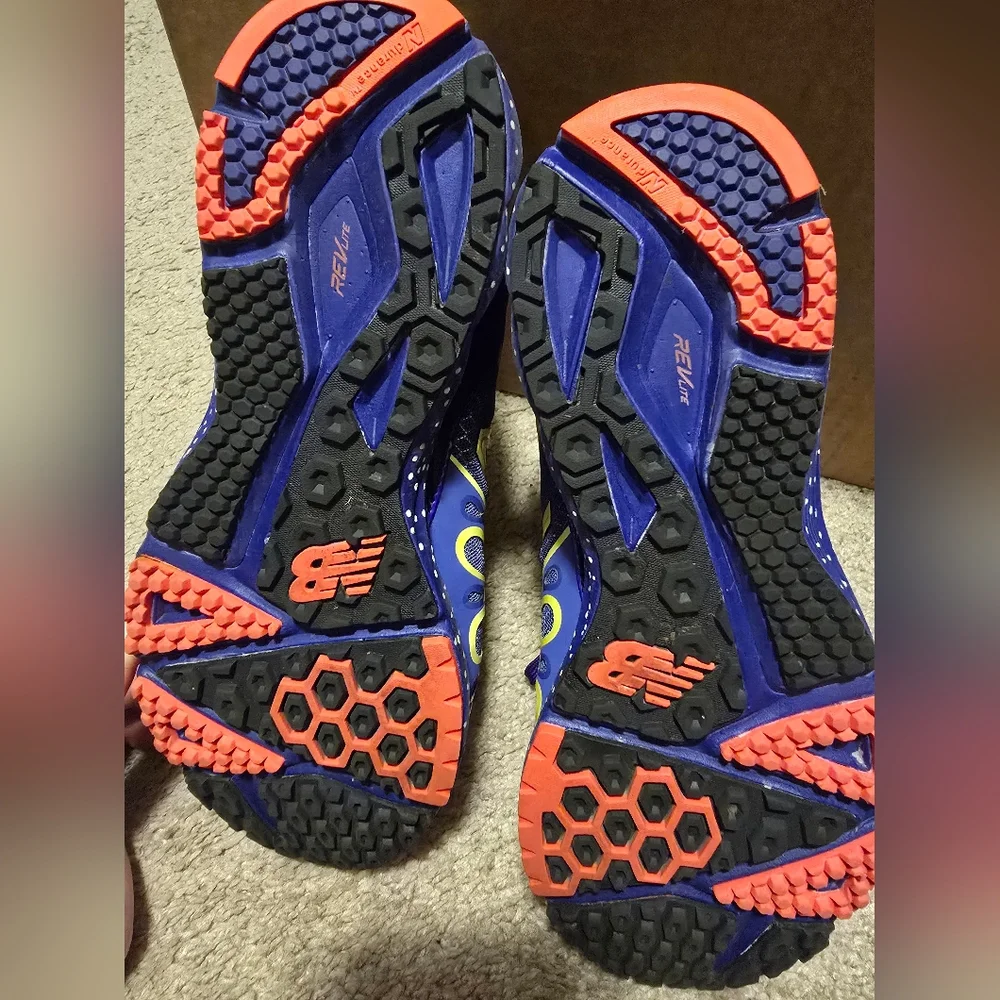 New Balance - Picture 3 of 4